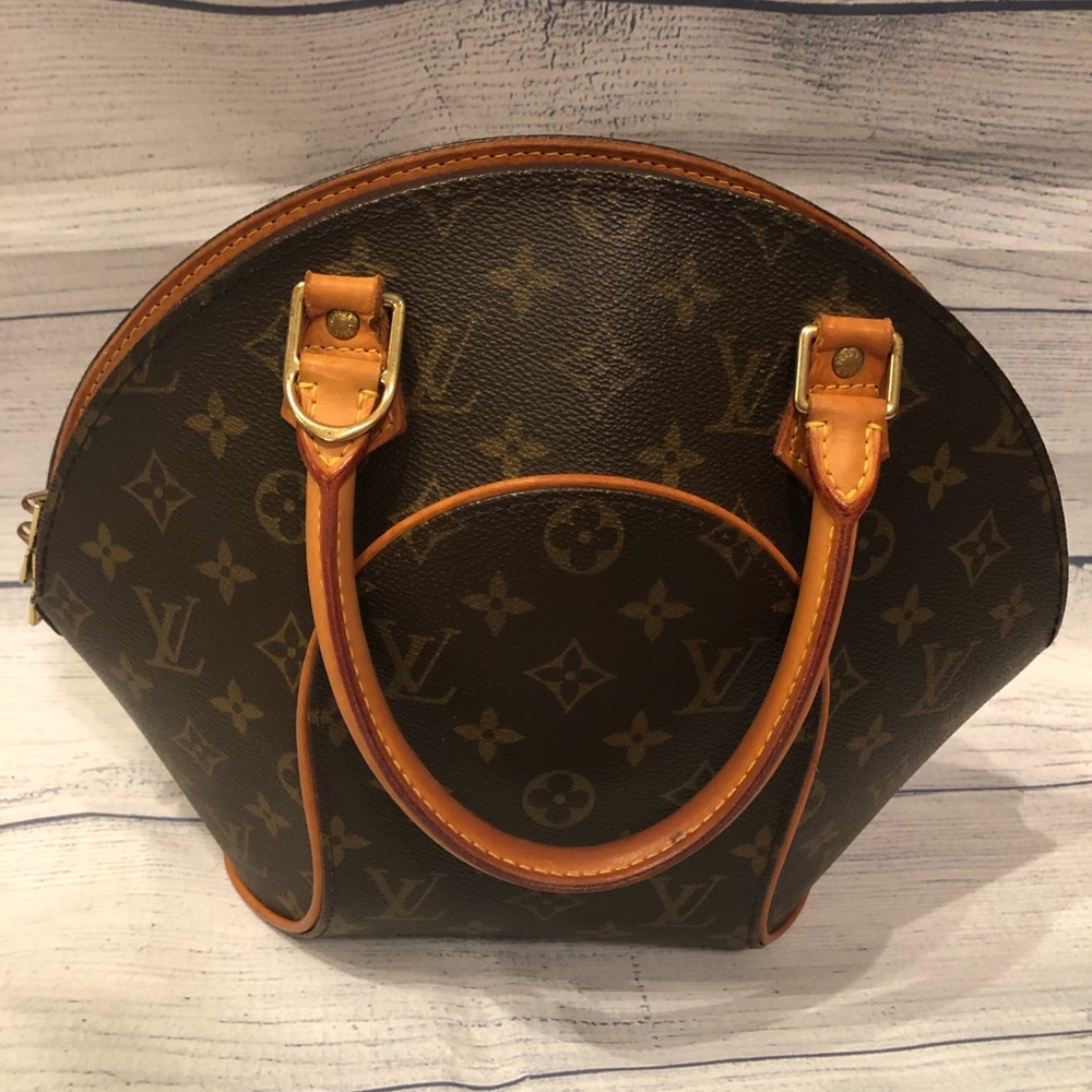 Authentic Louis Vuitton Ellipse PM